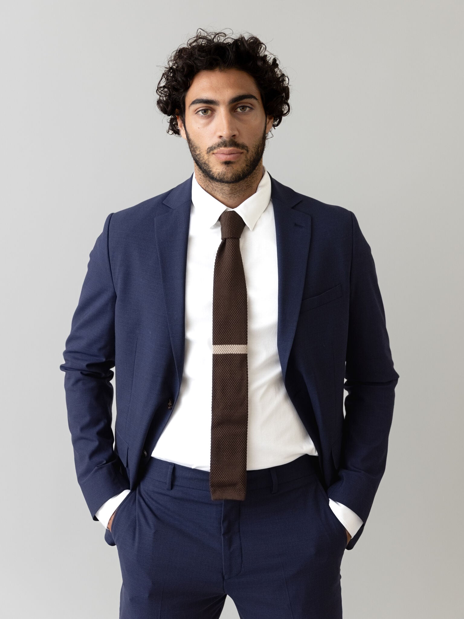 Modelshot / Navy / Detail